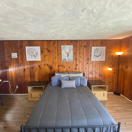 Heart Of The Berkshires Motel Pittsfield Bagian luar foto